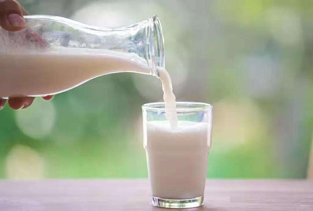  2022牛奶需要检测哪些项目？牛奶检测的标准又是哪些